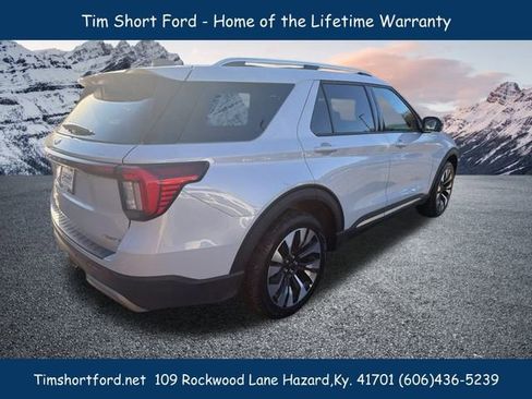 Used 2025 Ford Explorer Platinum w/ LUX Leather Package image 6