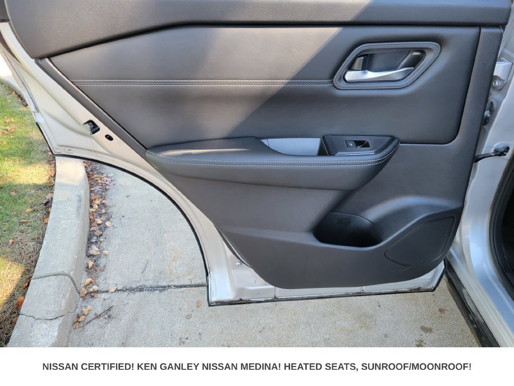 Certified 2024 Nissan Rogue SV w/ SV Premium Package AWD/4WD image 44