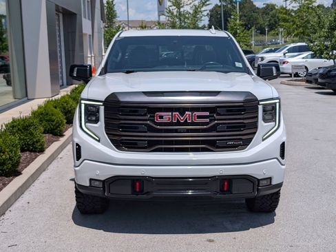 Used 2023 GMC Sierra 1500 AT4X AWD/4WD image 10