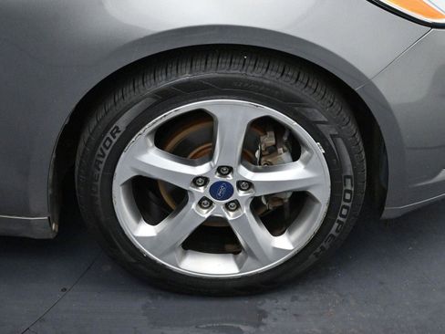 Used 2014 Ford Fusion SE w/ Equipment Group 201A image 28