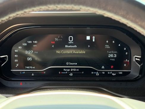 Used 2022 GMC Yukon XL Denali RWD image 24