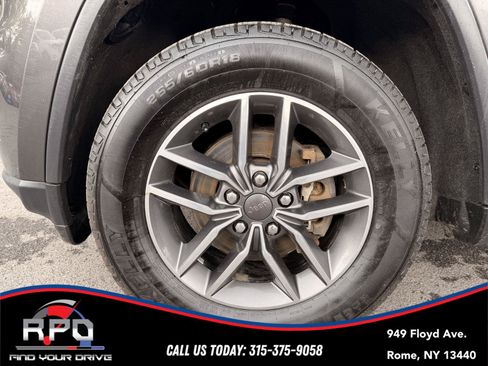 Used 2020 Jeep Grand Cherokee Limited AWD/4WD image 10