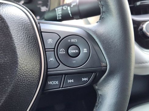Used 2025 Toyota Corolla SE FWD image 27