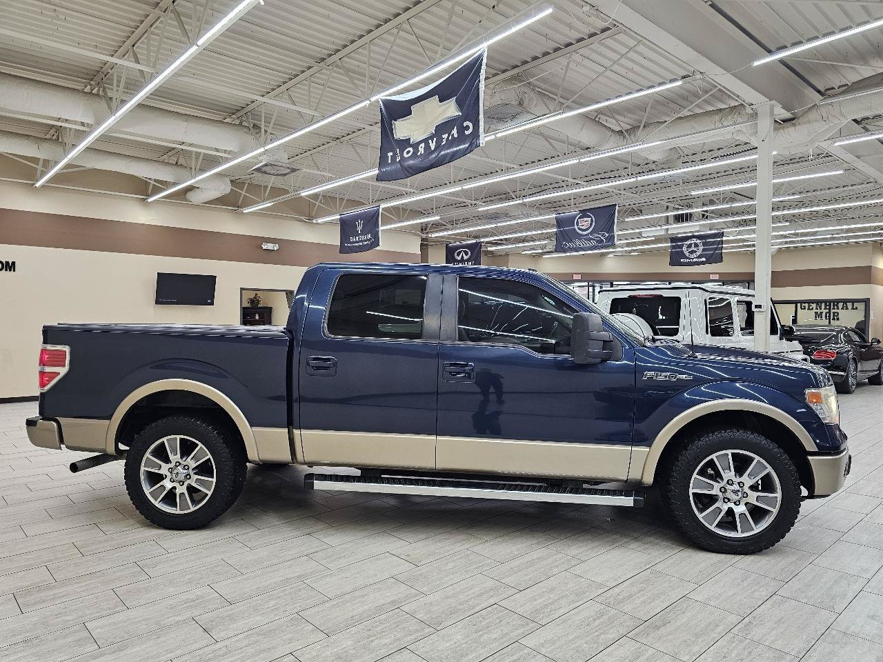 Used 2014 Ford F150 Lariat w/ Equipment Group 502A Luxury RWD image 5