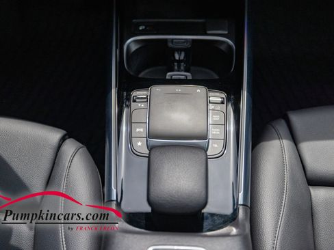 Used 2023 Mercedes-Benz GLA 250 4MATIC w/ Premium Package image 35