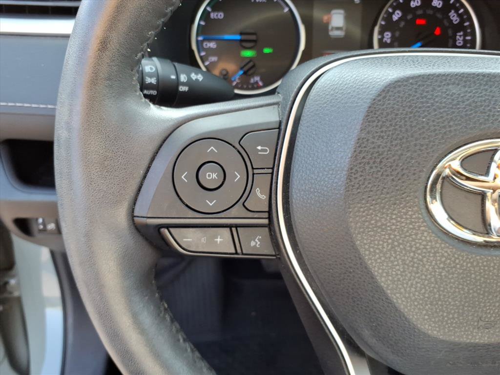 Used 2022 Toyota RAV4 XLE Premium AWD/4WD image 30