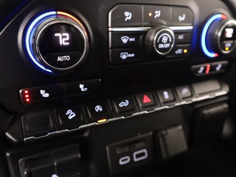 Used 2021 Chevrolet Silverado 1500 LT w/ All Star Edition Plus image 7