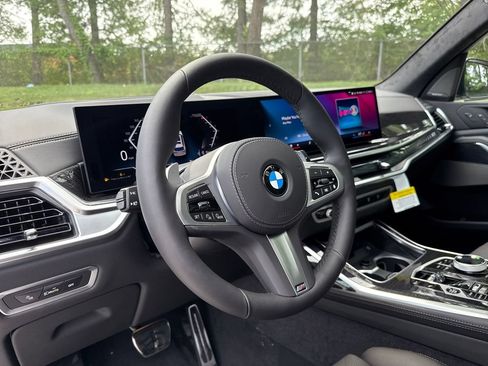 Used 2027 BMW X7 xDrive40i w/ Executive Package AWD/4WD image 14