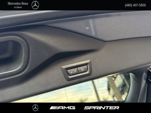 Used 2025 BMW X5 xDrive40i w/ Premium Package image 8