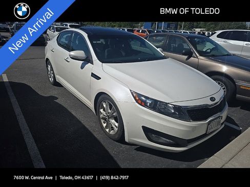 Used 2011 Kia Optima EX FWD image 1