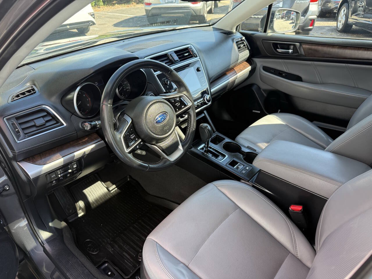 Used 2018 Subaru Outback 2.5i Limited AWD/4WD image 10