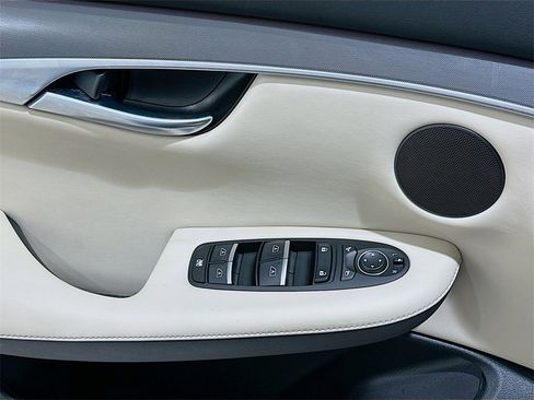 Used 2022 INFINITI QX50 Luxe image 17