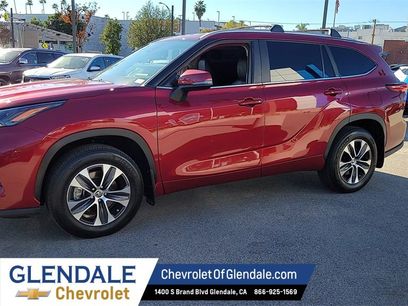 Used 2023 Toyota Highlander XLE
