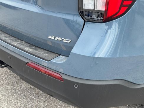 New 2026 Ford Explorer Active image 4