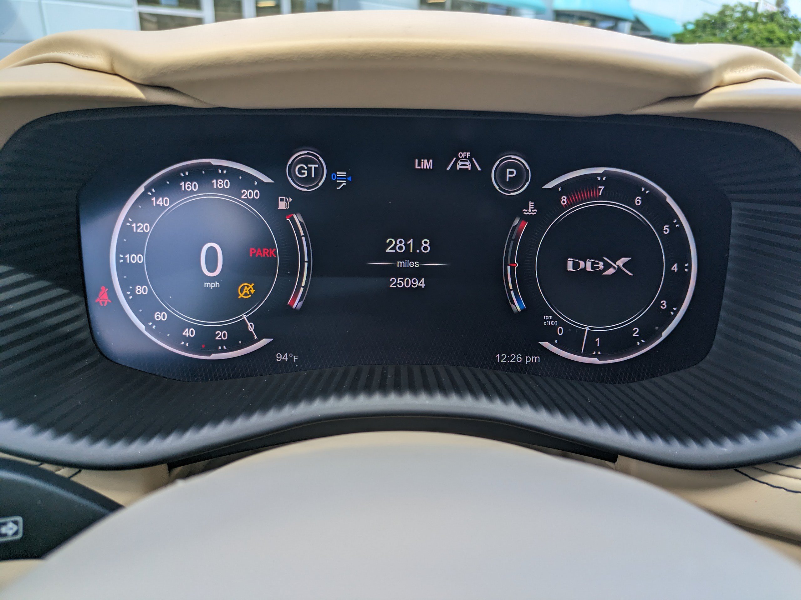 Used 2024 Aston Martin DBX AWD/4WD image 28