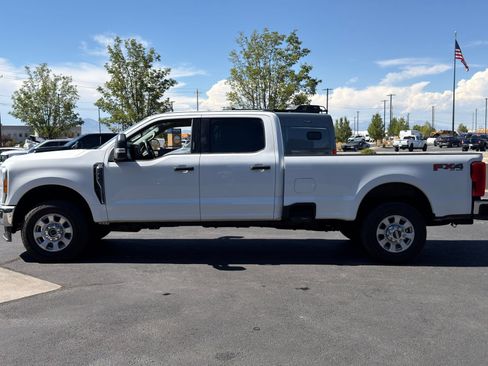 Used 2023 Ford F350 XLT w/ FX4 Off-Road Package AWD/4WD image 5