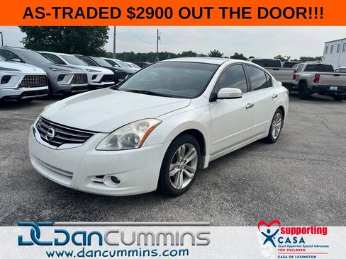 Used 2010 Nissan Altima 3.5 SR w/ Premium Pkg FWD image 1