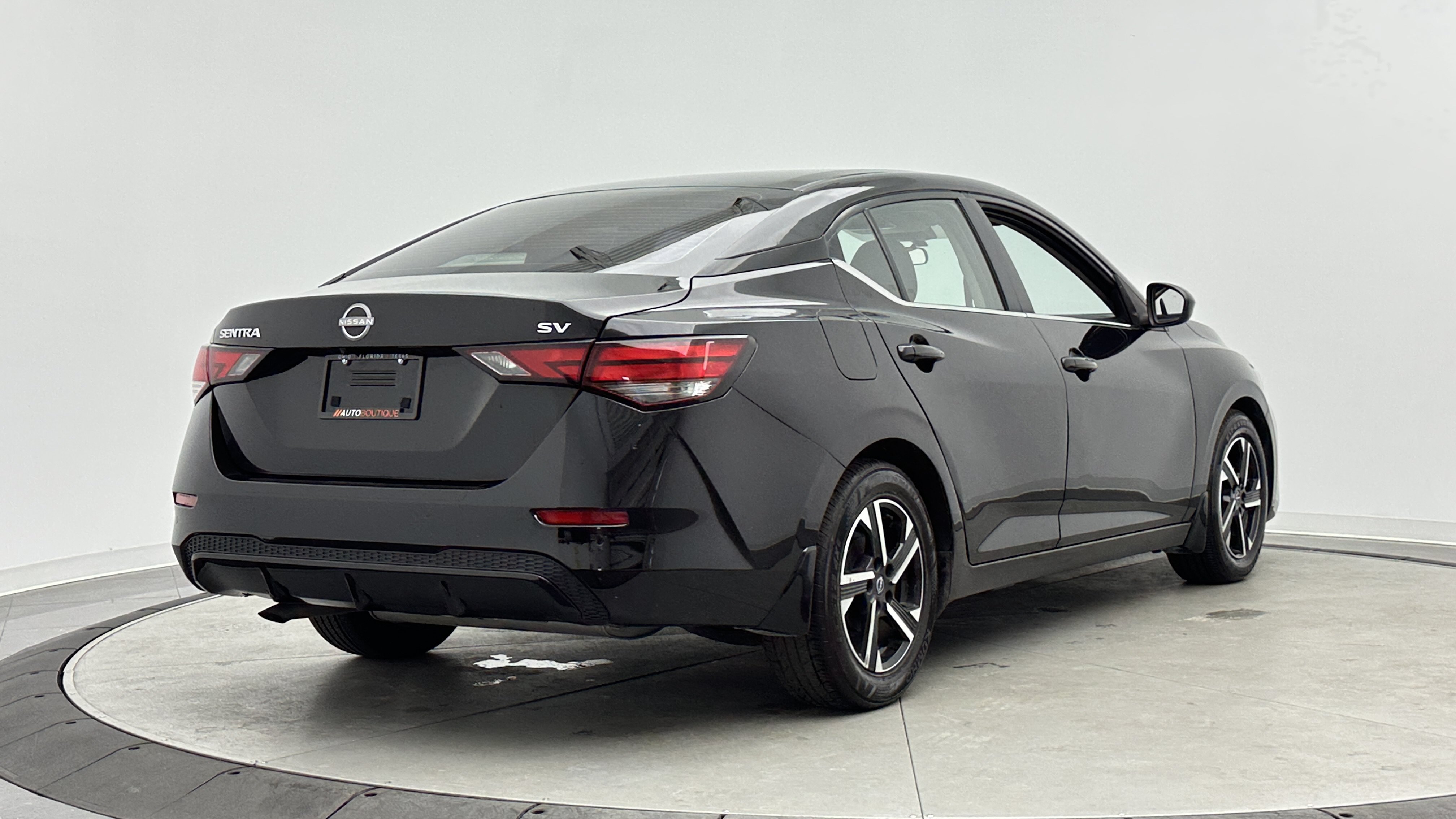 Used 2025 Nissan Sentra S w/ Trunk Package FWD image 7