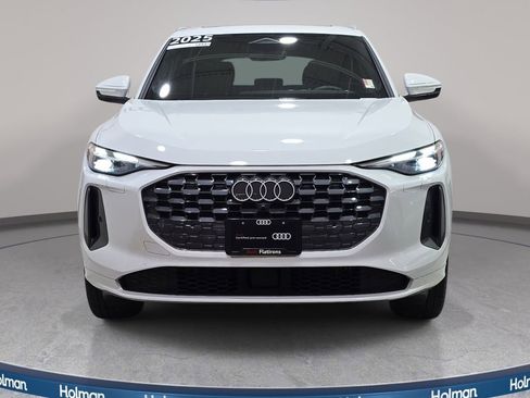 Certified 2025 Audi Q5 Premium w/ Convenience Package AWD/4WD image 2