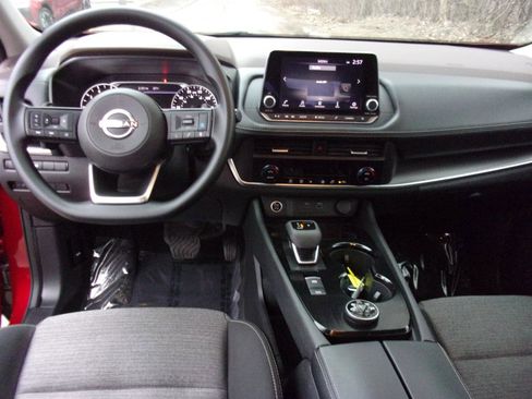 Used 2023 Nissan Rogue SV AWD/4WD image 11