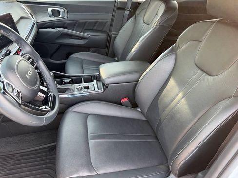 Used 2024 Kia Sorento SX AWD/4WD image 10