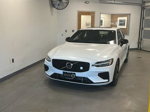 Certified 2022 Volvo S60 T8 Polestar w/ Protection Package image 1
