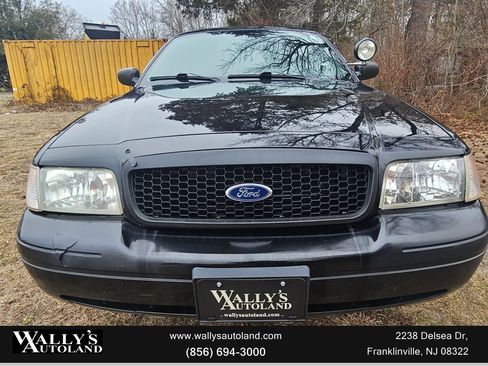 Used 2011 Ford Crown Victoria Police Interceptor image 4