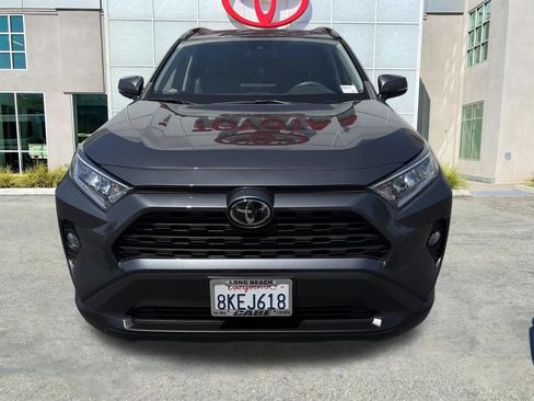 Used 2019 Toyota RAV4 XLE w/ All Weather Liner Package FWD image 3