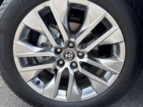 Used 2025 Toyota RAV4 XLE Premium w/ Weather Package AWD/4WD image 8