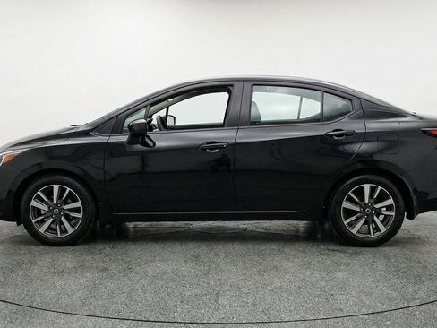 Used 2025 Nissan Versa SV FWD image 5