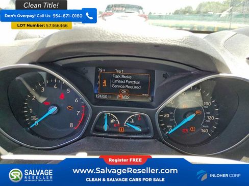 Used 2017 Ford Escape SE w/ Equipment Group 201A AWD/4WD image 12