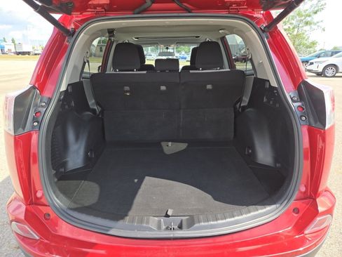 Used 2016 Toyota RAV4 XLE FWD image 19