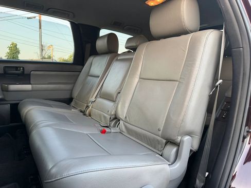 Used 2015 Toyota Sequoia SR5 w/ Premium Package RWD image 13