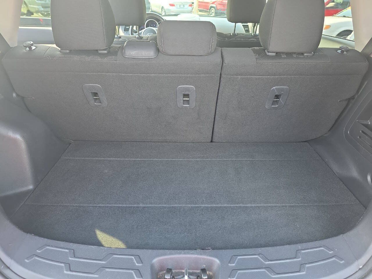 Used 2012 Kia Soul + FWD image 15