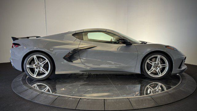 Used 2024 Chevrolet Corvette Stingray Premium Cpe w/ Z51 Performance Package RWD image 26