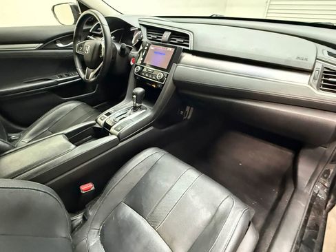 Used 2018 Honda Civic EX-L image 16