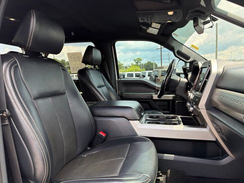 Used 2022 Ford F350 Lariat w/ Lariat Ultimate Package AWD/4WD image 24
