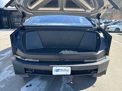 Used 2024 Tesla Cybertruck AWD Crew Cab image 30