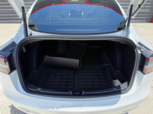 Used 2022 Tesla Model 3 Standard Range RWD image 16