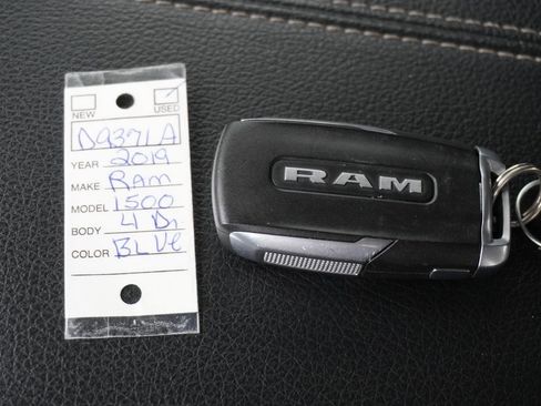 Used 2019 RAM 1500 Laramie image 31