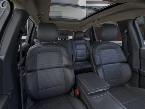 New 2026 Lincoln Nautilus Reserve image 10