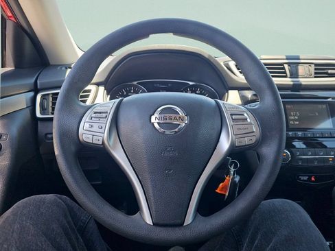 Used 2016 Nissan Rogue S FWD image 28