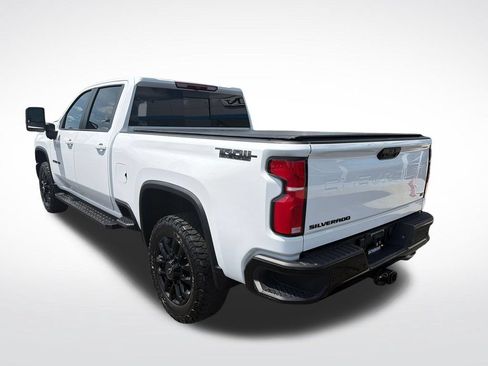 Used 2025 Chevrolet Silverado 2500 LT w/ Trail Boss Package AWD/4WD image 10