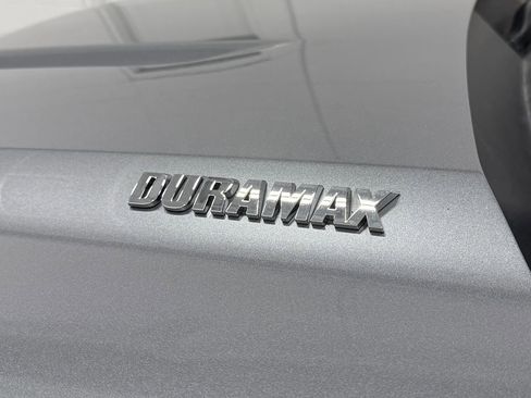 Used 2021 Chevrolet Silverado 1500 RST AWD/4WD image 9