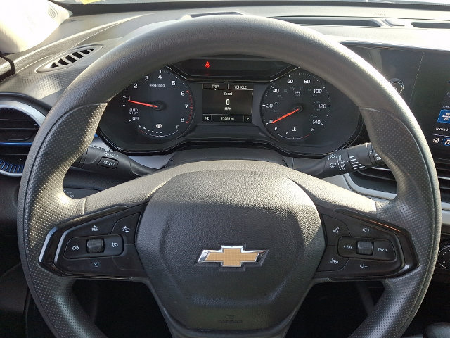 Used 2024 Chevrolet Trax LS w/ LS Convenience Package FWD image 18