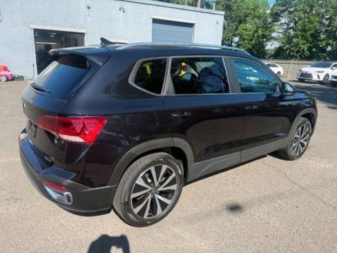 Used 2022 Volkswagen Taos SE AWD/4WD image 11
