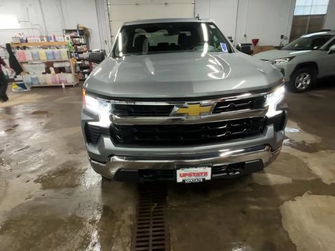 Used 2024 Chevrolet Silverado 1500 LT image 8