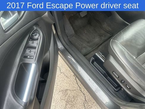 Used 2017 Ford Escape SE w/ SE Leather Comfort Package image 12