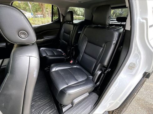 Used 2018 GMC Acadia SLT image 18