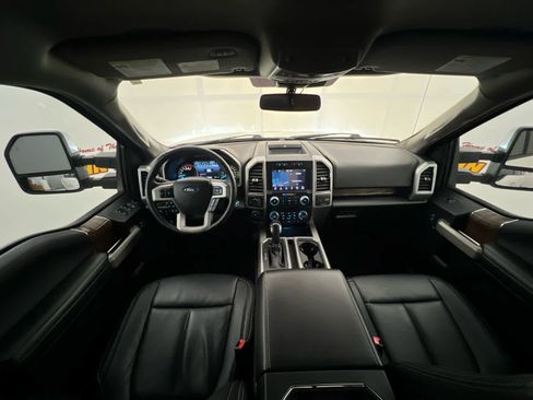 Used 2019 Ford F150 Lariat w/ Equipment Group 502A Luxury image 18